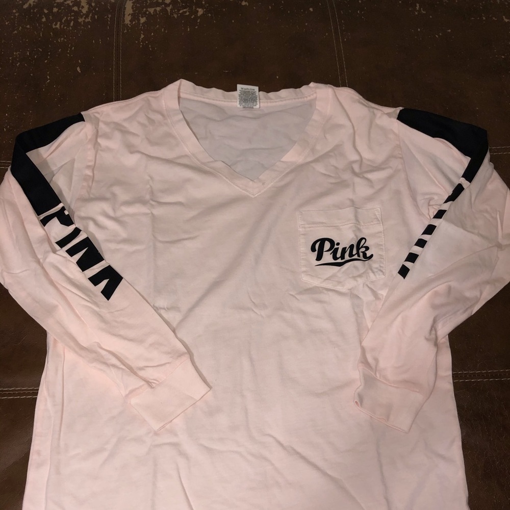 NWOT PINK Long Sleeve Graphic Tee size XS